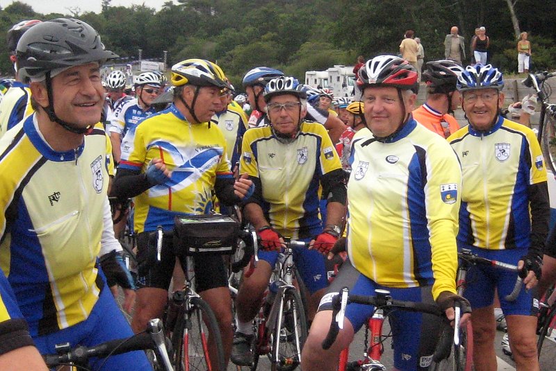 2010-08-20 05 Plouay Sur la ligne de depart.JPG